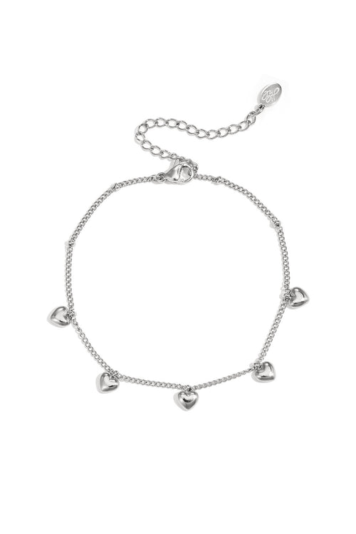 Bracelet with small dangling hearts