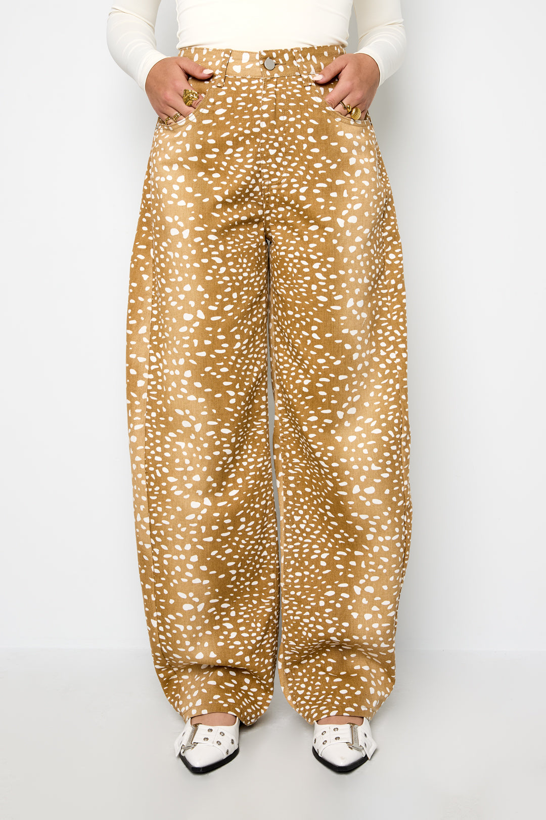Deer-patterned jeans